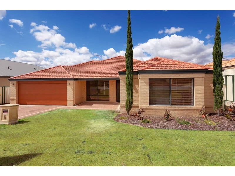 6 Wakehurst Loop, Success WA 6164