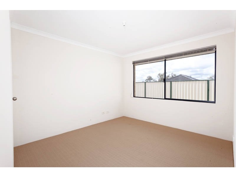 6 Wakehurst Loop, Success WA 6164