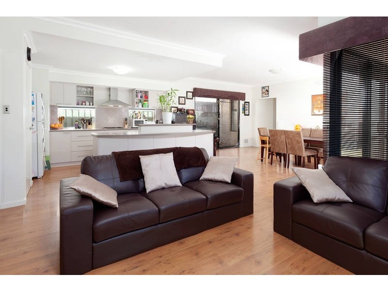 19 Paperbark Lane, Atwell WA 6164