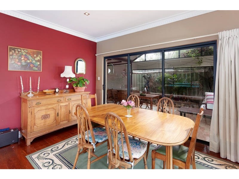 25 Bromley Road, Hilton WA 6163