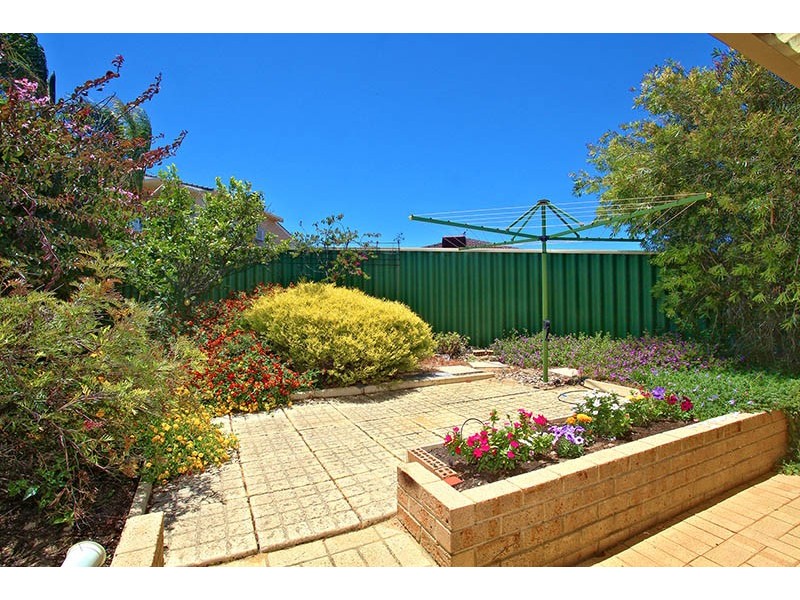 6b Korel Place, Coogee WA 6166