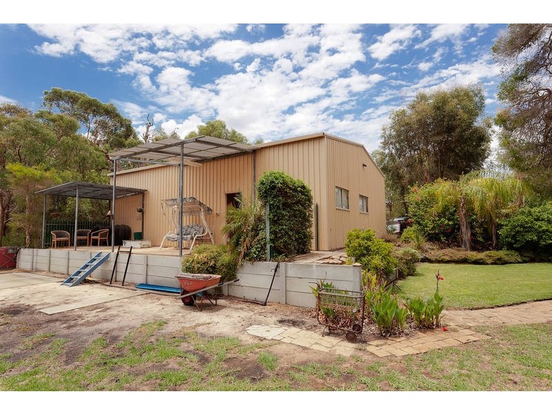 137 Harper Road, Banjup WA 6164