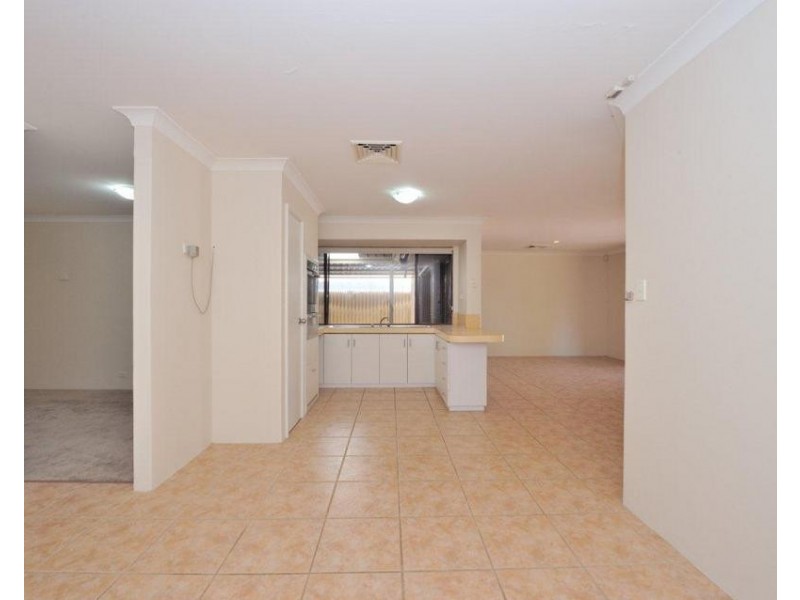 4 Arctic Close, Waikiki WA 6169