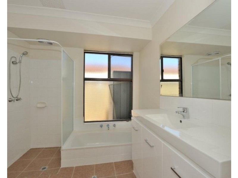 4 Arctic Close, Waikiki WA 6169