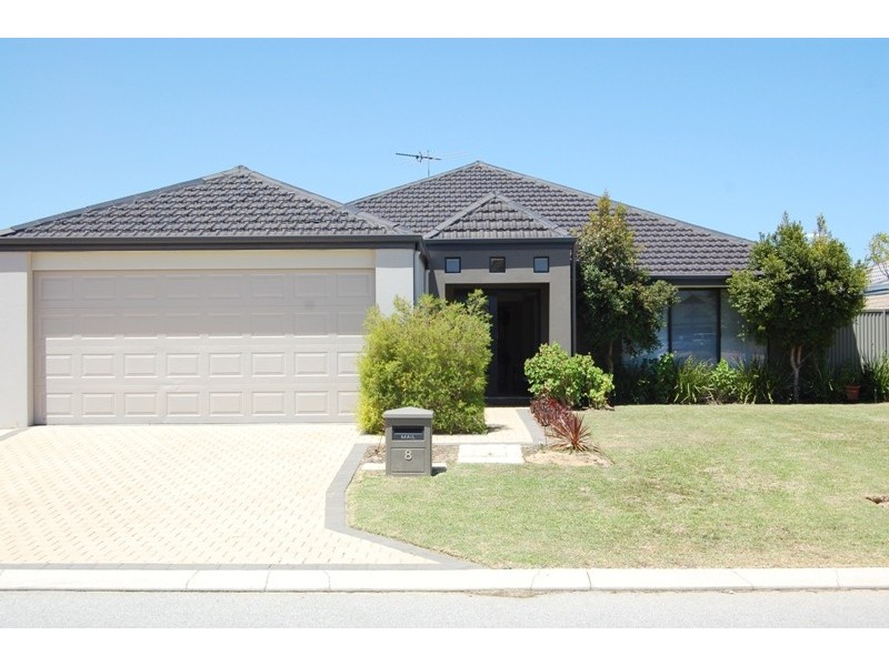 8 Lakeside Vista, Waikiki WA 6169