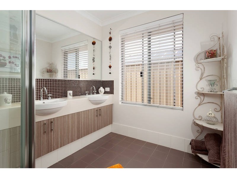 79 Peregrine Circle, Beeliar WA 6164