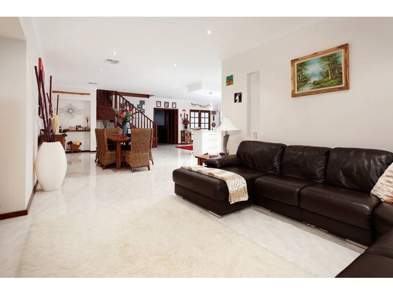 79 Peregrine Circle, Beeliar WA 6164