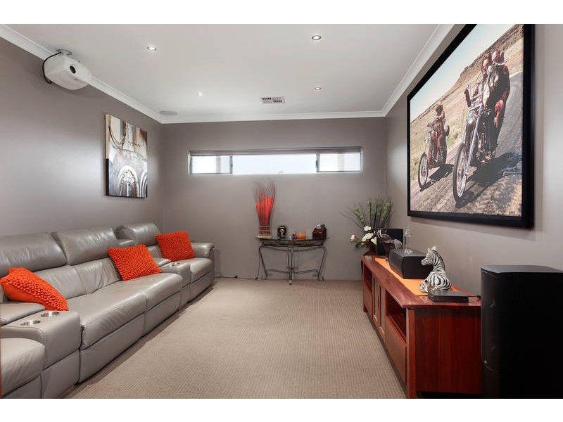 79 Peregrine Circle, Beeliar WA 6164