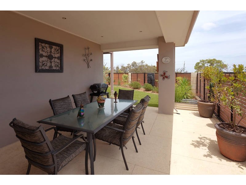 79 Peregrine Circle, Beeliar WA 6164