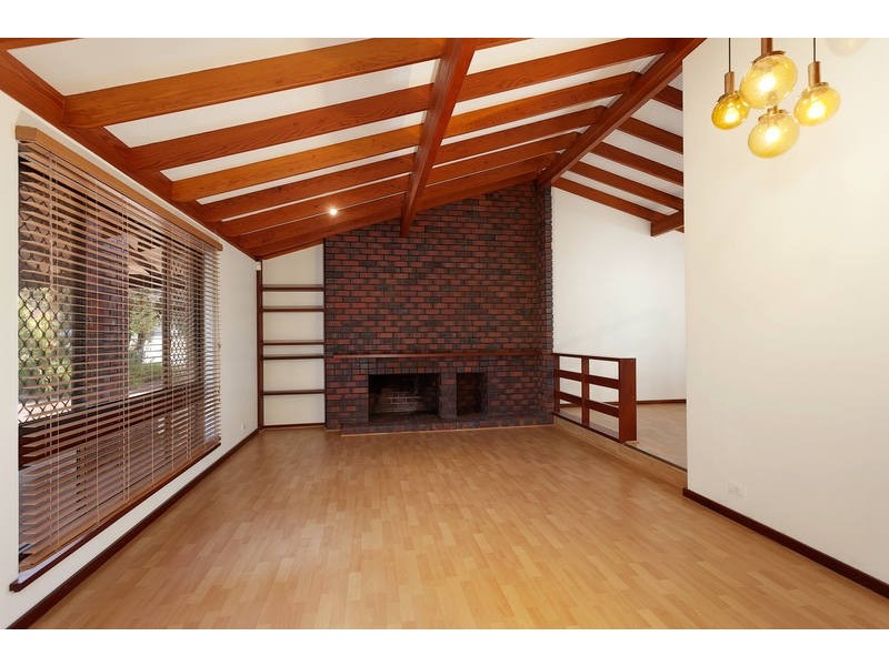 1 Lakeview Place, Bibra Lake WA 6163