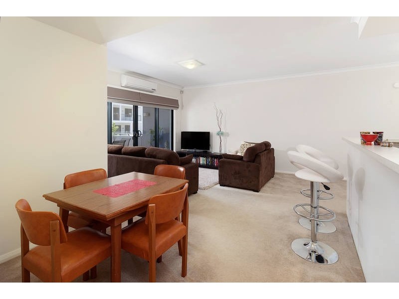 25/2 Stockton Bend, Cockburn Central WA 6164