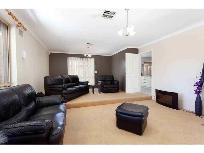 292 Yangebup Road, Yangebup WA 6164