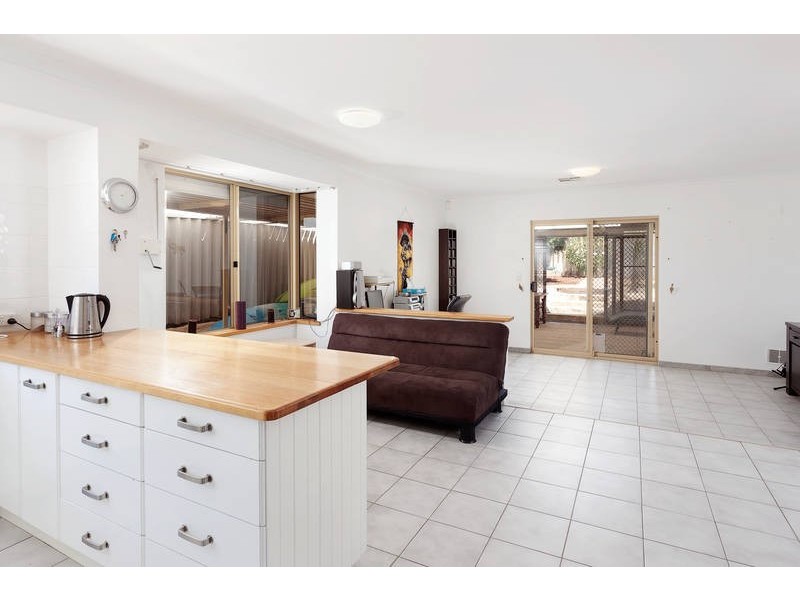 292 Yangebup Road, Yangebup WA 6164