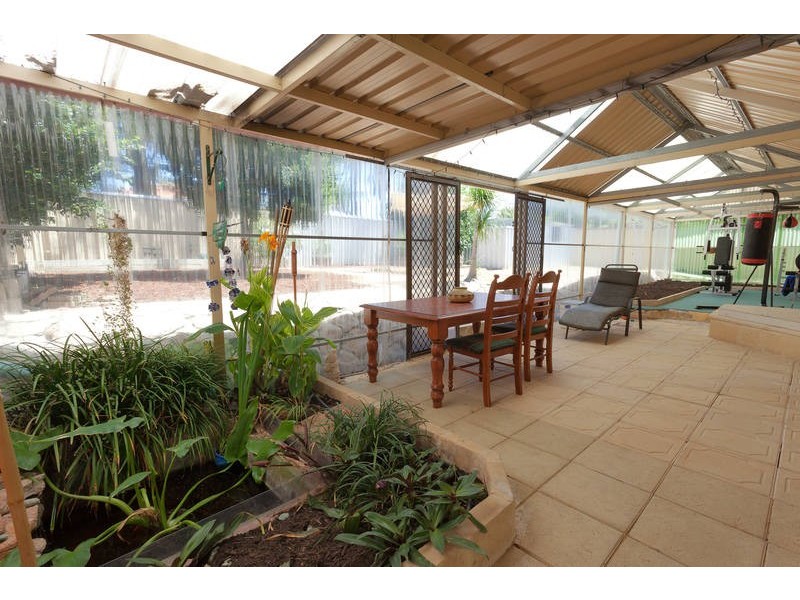 292 Yangebup Road, Yangebup WA 6164