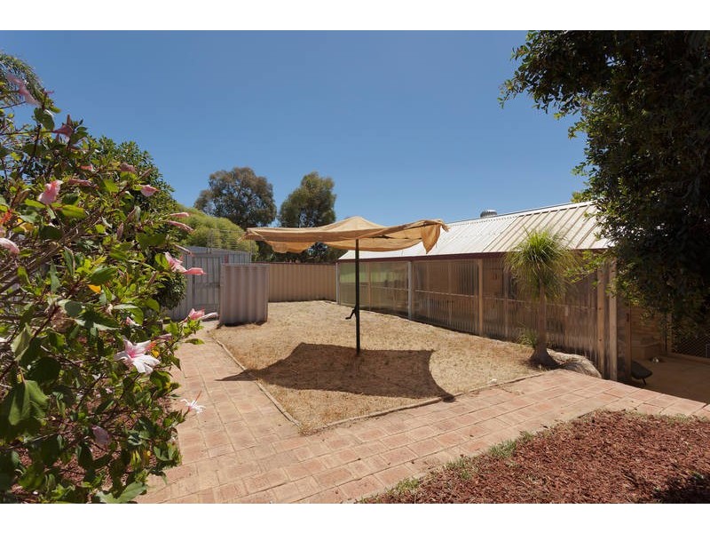 292 Yangebup Road, Yangebup WA 6164