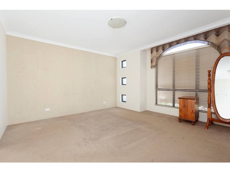 4 Levens Court, Success WA 6164