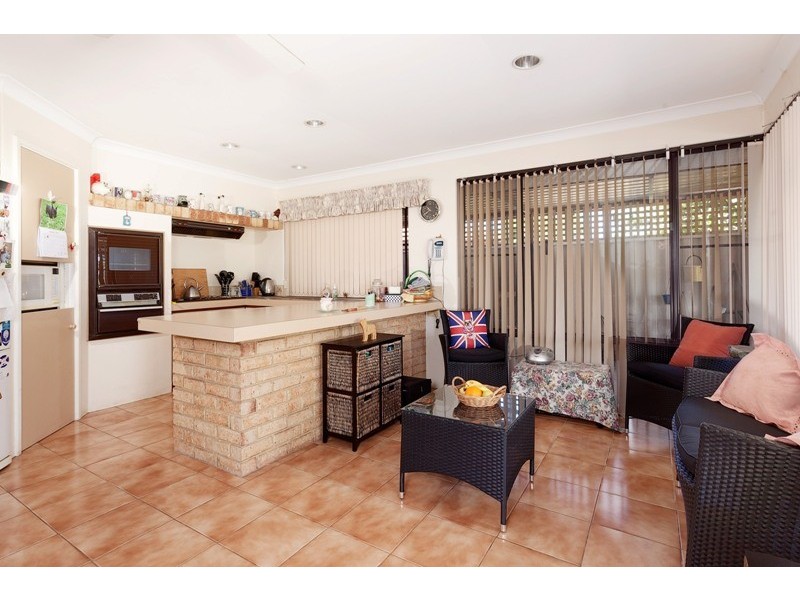 8 Iris Place, Yangebup WA 6164