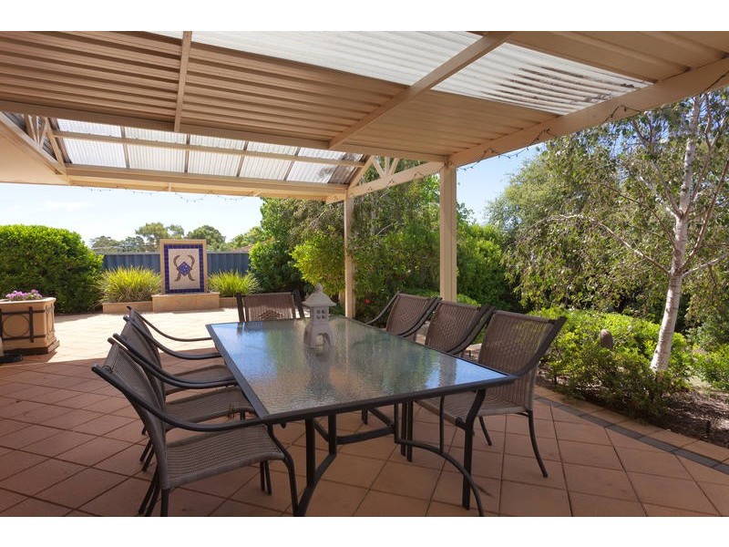 5 Martin Place, Bibra Lake WA 6163