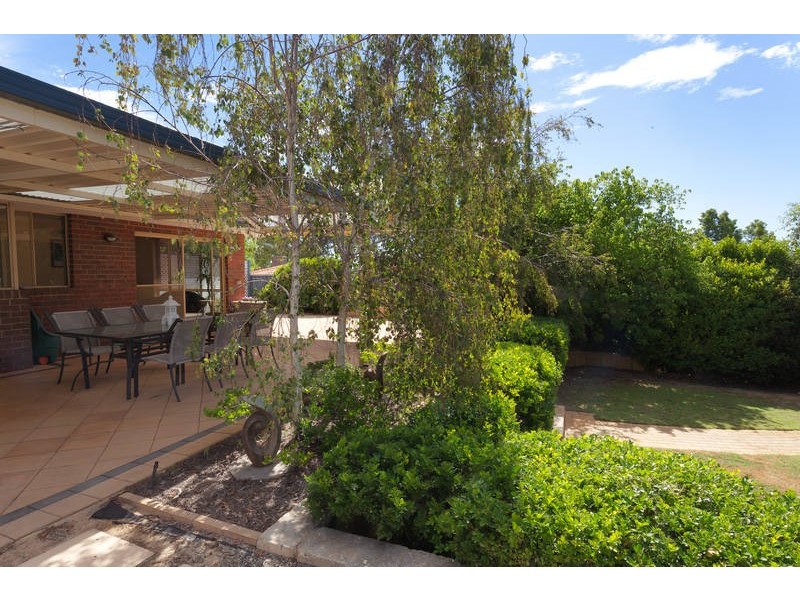 5 Martin Place, Bibra Lake WA 6163