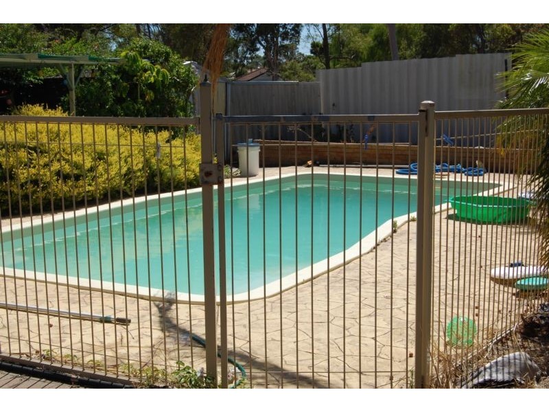 18 Foxall Place, South Lake WA 6164