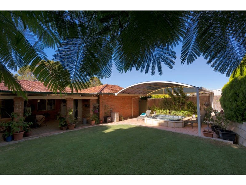 11 Ronsard Place, Yangebup WA 6164