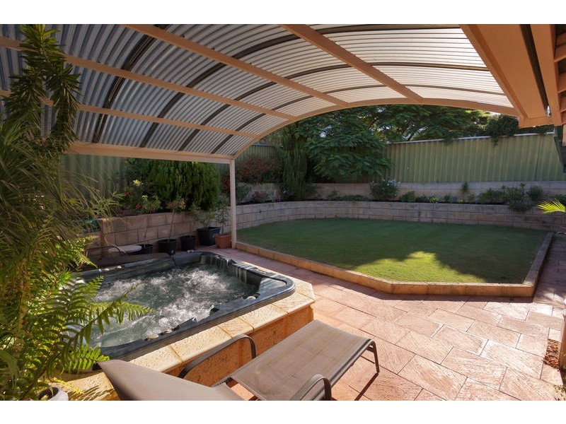 11 Ronsard Place, Yangebup WA 6164