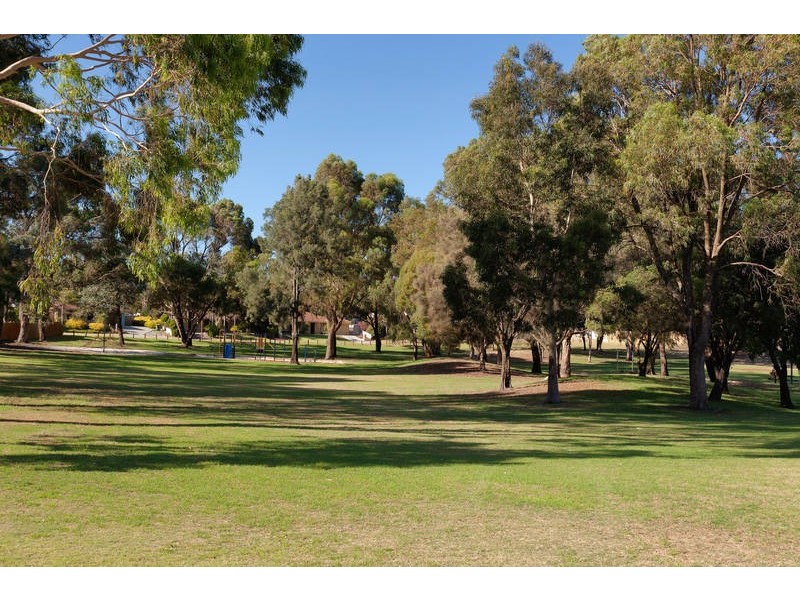 11 Ronsard Place, Yangebup WA 6164