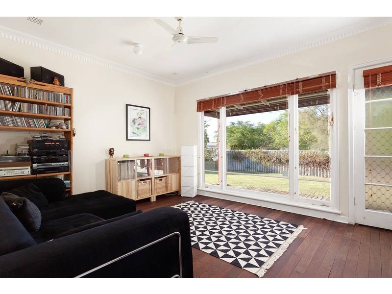 1 Hames Street, Hamilton Hill WA 6163