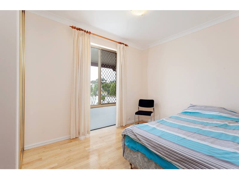 1 Gilchrist Avenue, Bibra Lake WA 6163