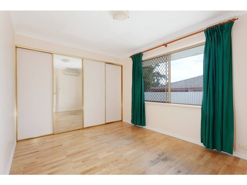 1 Gilchrist Avenue, Bibra Lake WA 6163