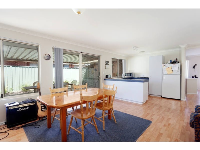 16 Dunnage Court, Atwell WA 6164