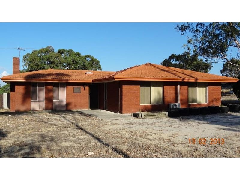 60 Tuart Road, Oakford WA 6121