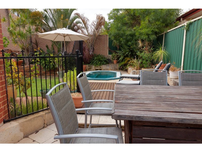 14 Maldon Way, Mount Pleasant WA 6153