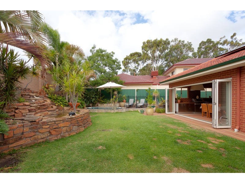 14 Maldon Way, Mount Pleasant WA 6153