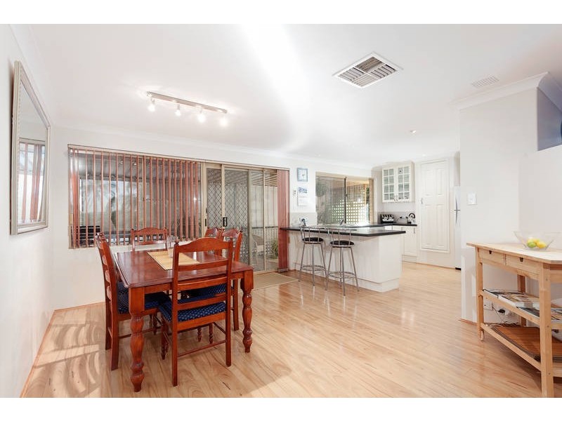 10 Camphor Close, South Lake WA 6164