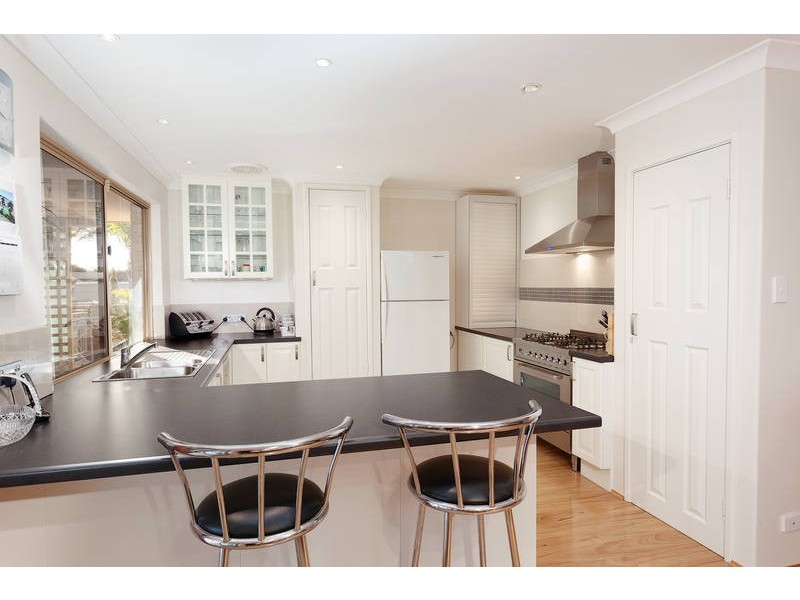 10 Camphor Close, South Lake WA 6164