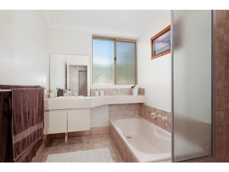 10 Camphor Close, South Lake WA 6164