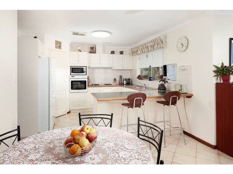 18 Bracken Way, Bibra Lake WA 6163