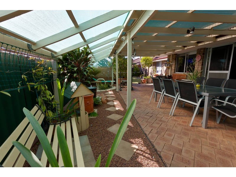 18 Bracken Way, Bibra Lake WA 6163