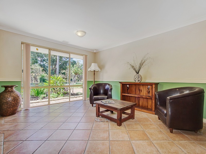 7 Grebe Gardens, Yangebup WA 6164