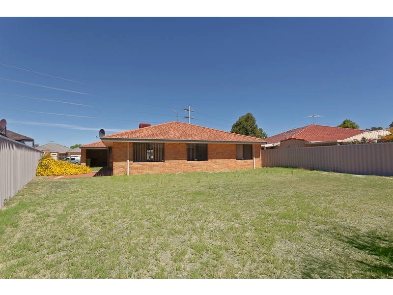 17 Allendale Entrance, North Lake WA 6163