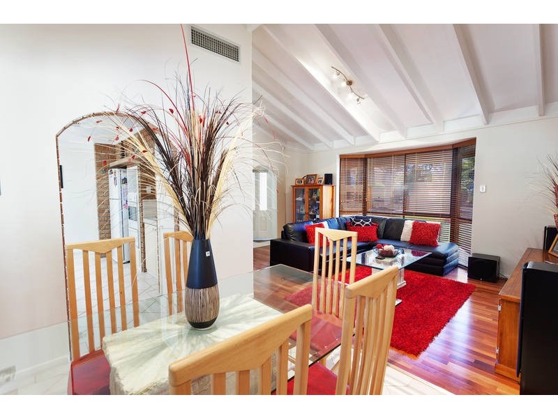 11 Crake Place, Yangebup WA 6164