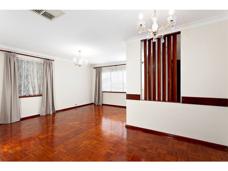 13 Cygnet Court, Yangebup WA 6164