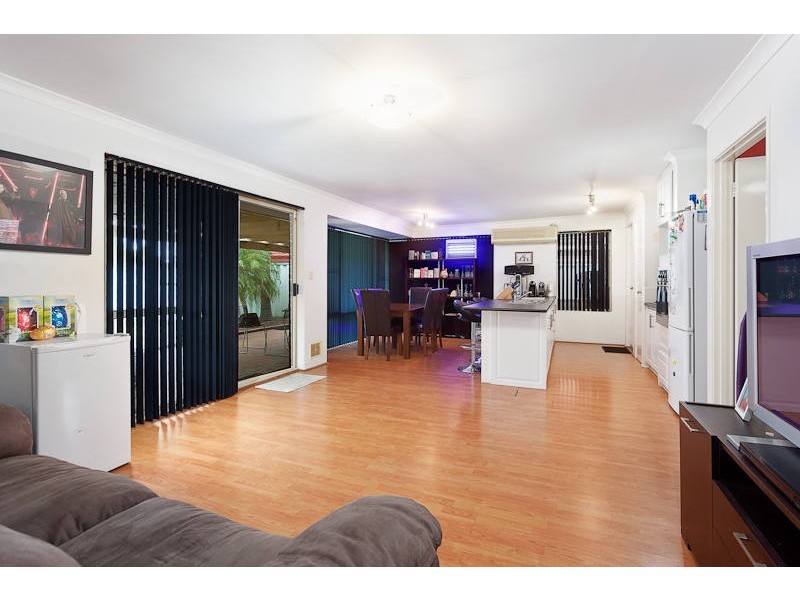 3 Eastney Court, Jandakot WA 6164