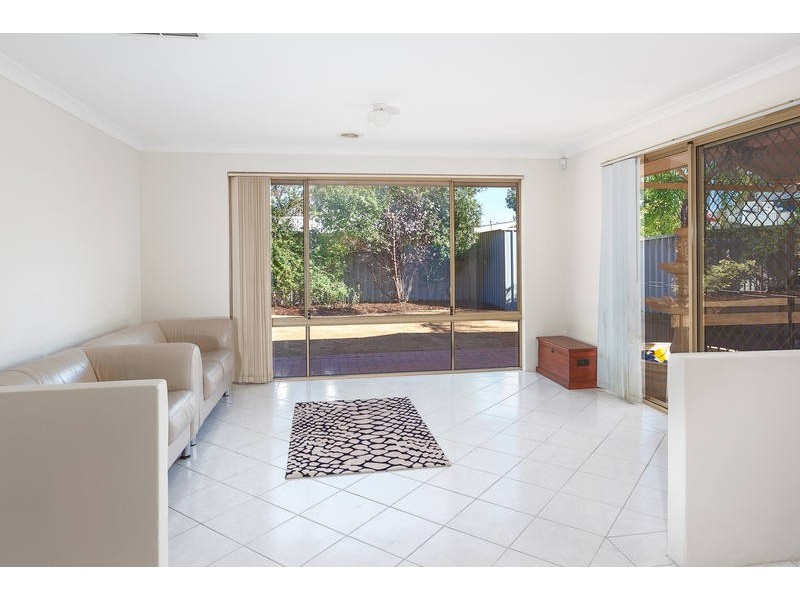 8 Birkett Ave, Beeliar WA 6164