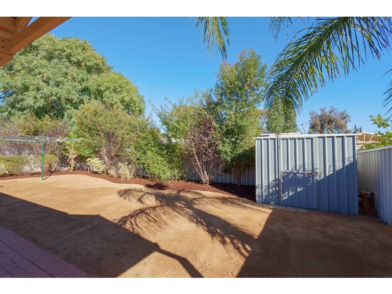 8 Birkett Ave, Beeliar WA 6164