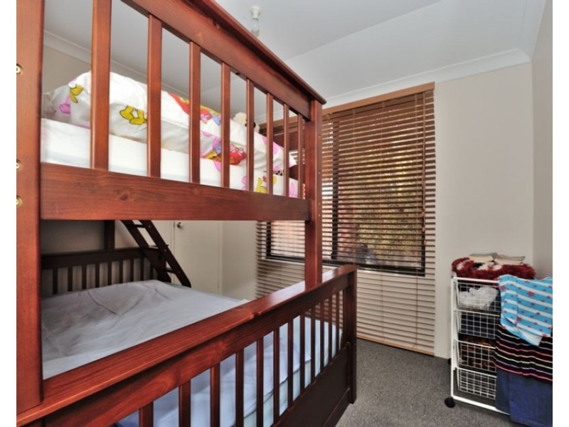 32 Vancouver Circle, Waikiki WA 6169