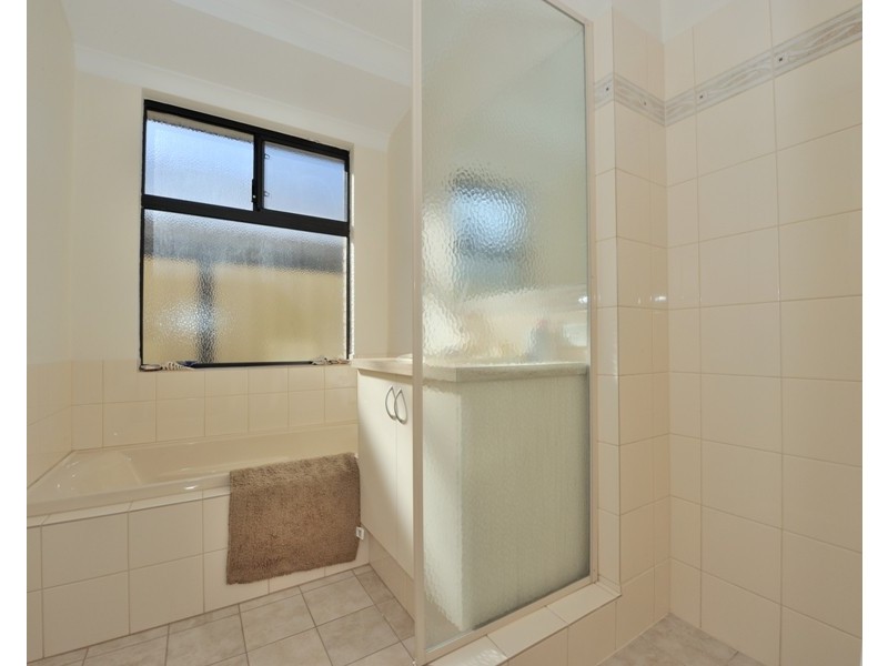 20 Sorrento Turn, Secret Harbour WA 6173