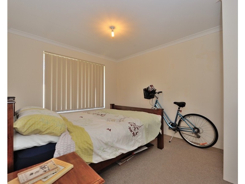 20 Sorrento Turn, Secret Harbour WA 6173