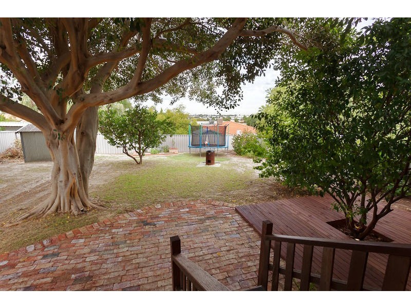 139 Leach Highway, Willagee WA 6156